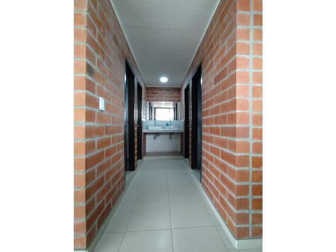 Bodega en venta en Zona Industrial, Cali, 350 m² · foto 12 de 16