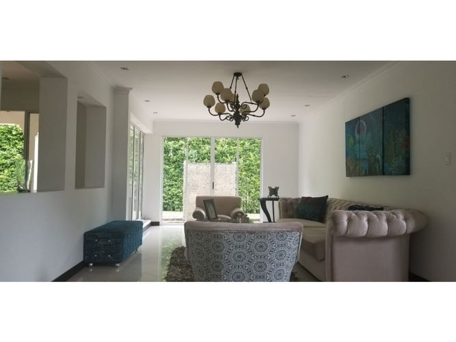 Casa de 6 alcobas en venta en Pance Alto, Cali, 450 m² · foto 8 de 9