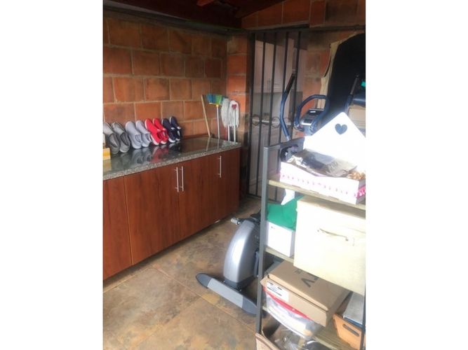 Casa de 3 alcobas en venta en El Castillo, Jamundí, 253 m² · foto 6 de 24