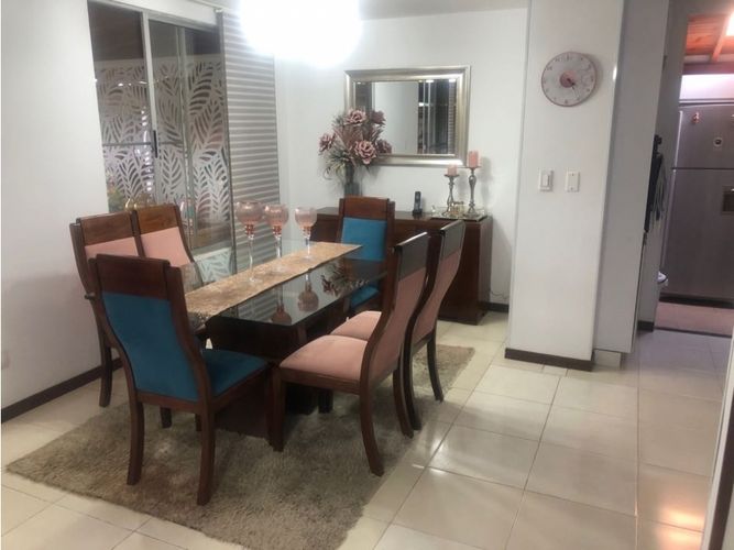 Casa de 3 alcobas en venta en El Castillo, Jamundí, 253 m² · foto 12 de 24