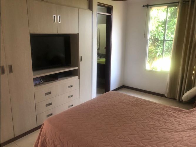 Casa de 3 alcobas en venta en El Castillo, Jamundí, 253 m² · foto 22 de 24