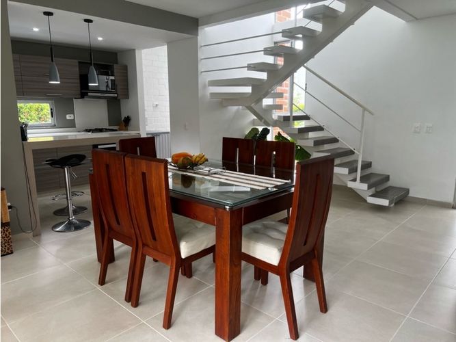 Casa de 3 alcobas en venta en Peon, Jamundí, 252 m² · foto 4 de 24