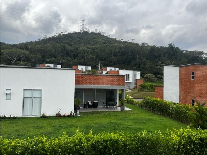 Casa de 3 alcobas en venta en Peon, Jamundí, 252 m² · foto 22 de 24