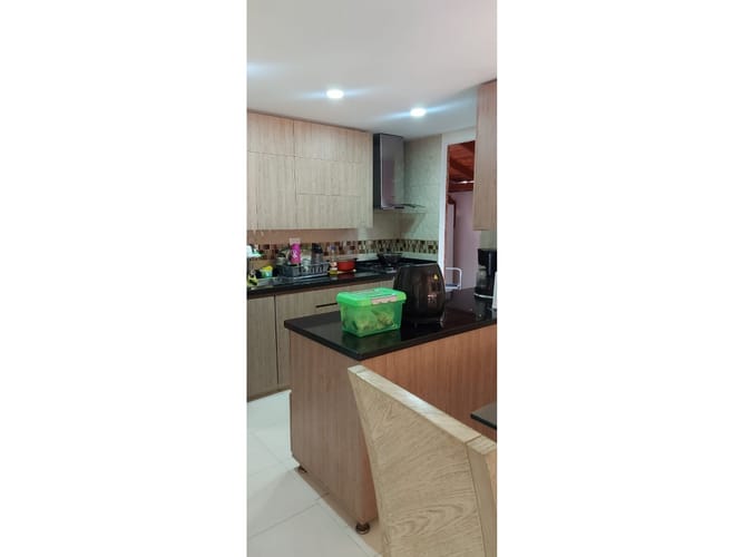 Casa de 6 alcobas en venta en El Castillo, Jamundí, 310 m² · foto 8 de 24