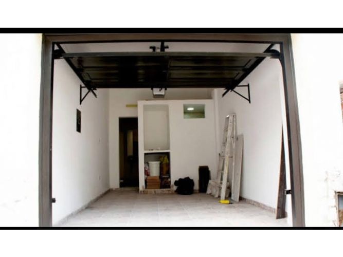 Casa de 6 alcobas en venta en Centenario, Cali, 245 m² · foto 4 de 11