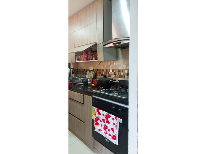 Casa de 6 alcobas en venta en El Castillo, Jamundí, 310 m² · foto 9 de 24