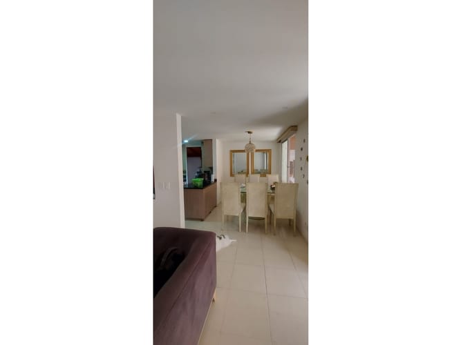Casa de 6 alcobas en venta en El Castillo, Jamundí, 310 m² · foto 11 de 24