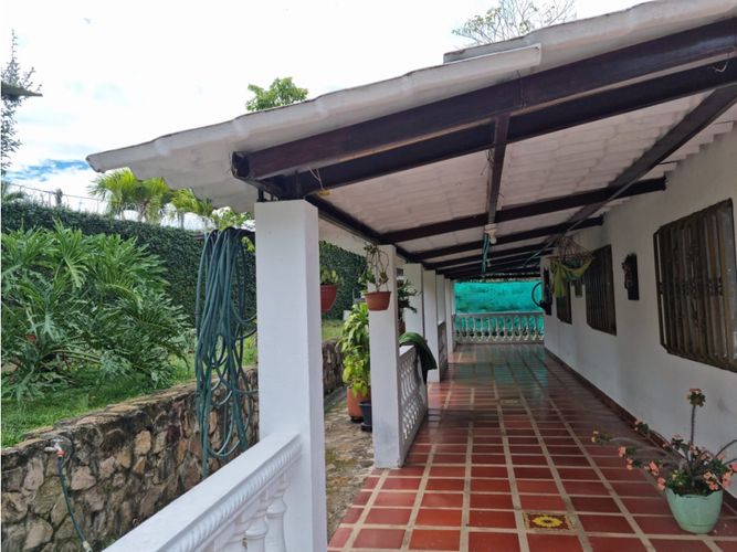 Casa de 5 alcobas en venta en Campo Alegre, Cali, 600 m² · foto 5 de 22