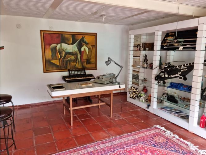 Casa de 5 alcobas en venta en Campo Alegre, Cali, 600 m² · foto 6 de 22