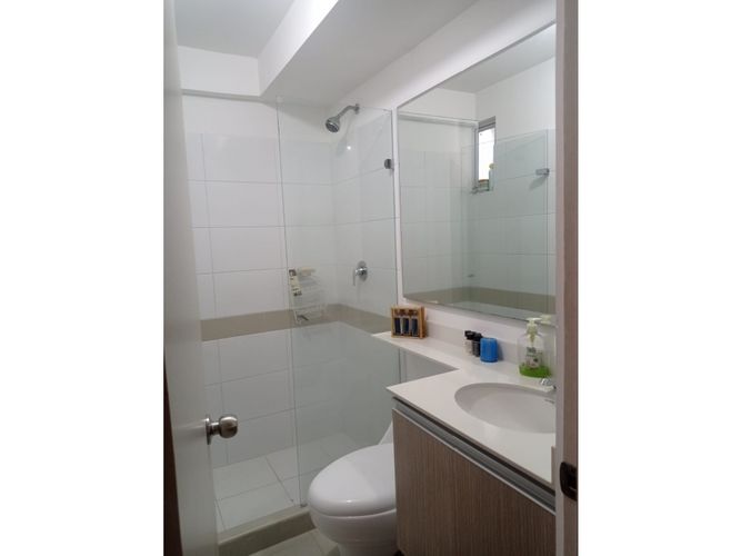 Apartamento de 3 alcobas en venta en Bochalema, Cali, 93 m² · foto 5 de 9