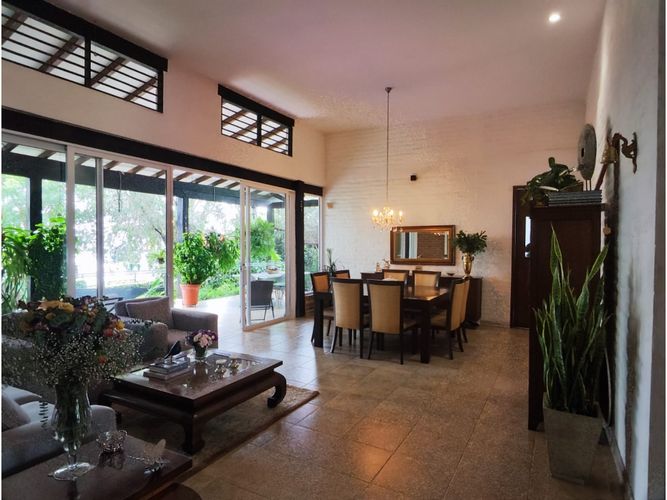 Casa de 6 alcobas en venta en La Buitrera, Cali, 250 m² · foto 5 de 24