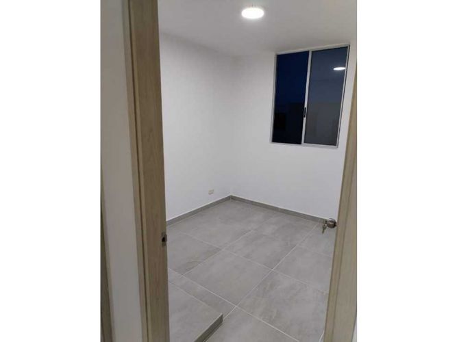 Apartamento de 2 alcobas en venta en Villas De Veracruz, Yumbo, 52 m² · foto 5 de 24