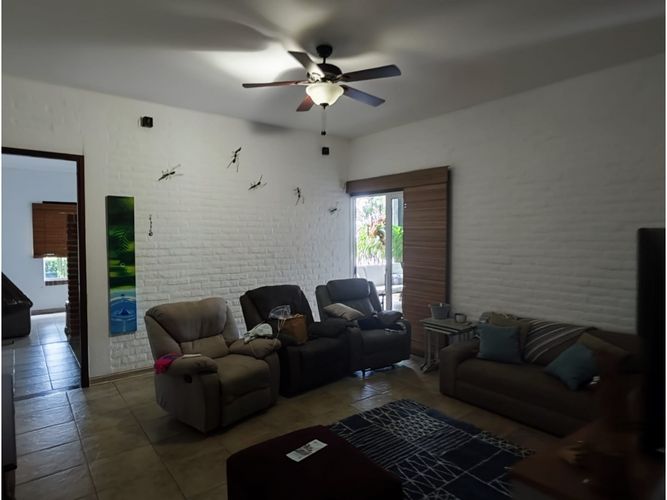 Casa de 6 alcobas en venta en La Buitrera, Cali, 250 m² · foto 9 de 24