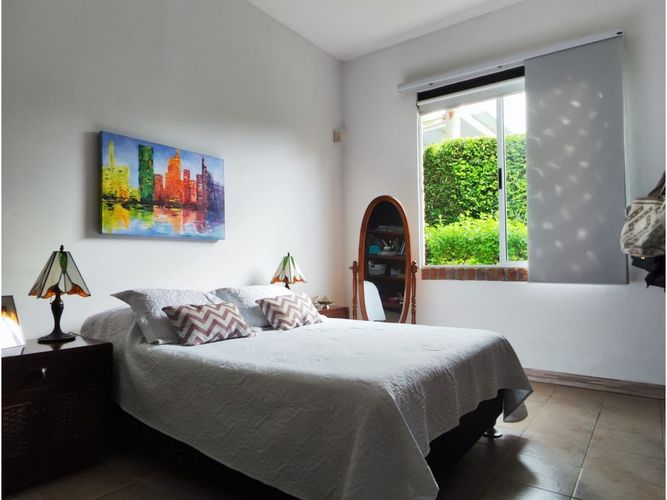 Casa de 6 alcobas en venta en La Buitrera, Cali, 250 m² · foto 12 de 24