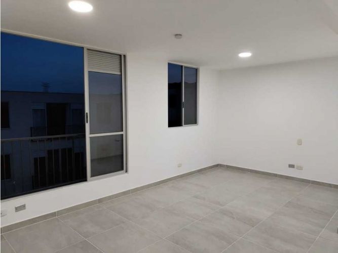 Apartamento de 2 alcobas en venta en Villas De Veracruz, Yumbo, 52 m² · foto 8 de 24
