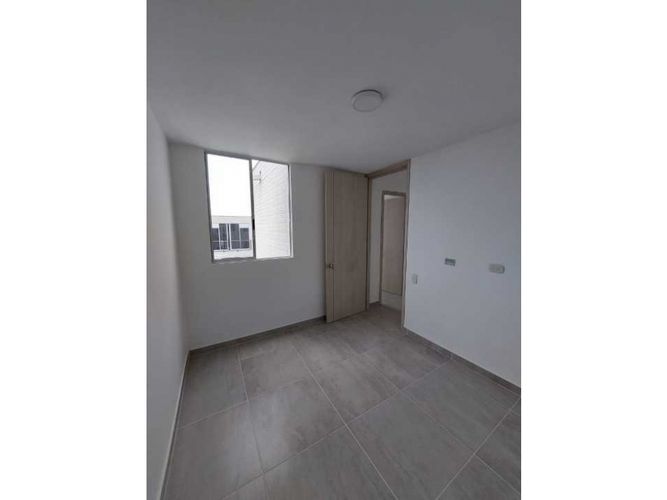 Apartamento de 2 alcobas en venta en Villas De Veracruz, Yumbo, 52 m² · foto 10 de 24