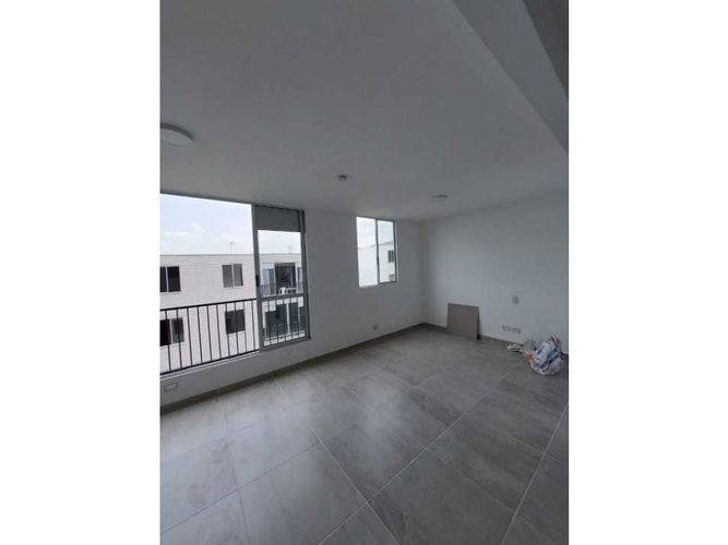 Apartamento de 2 alcobas en venta en Villas De Veracruz, Yumbo, 52 m² · foto 12 de 24
