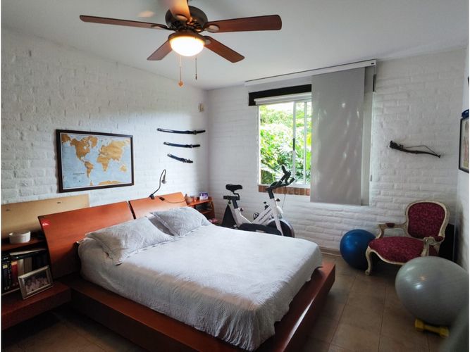 Casa de 6 alcobas en venta en La Buitrera, Cali, 250 m² · foto 23 de 24
