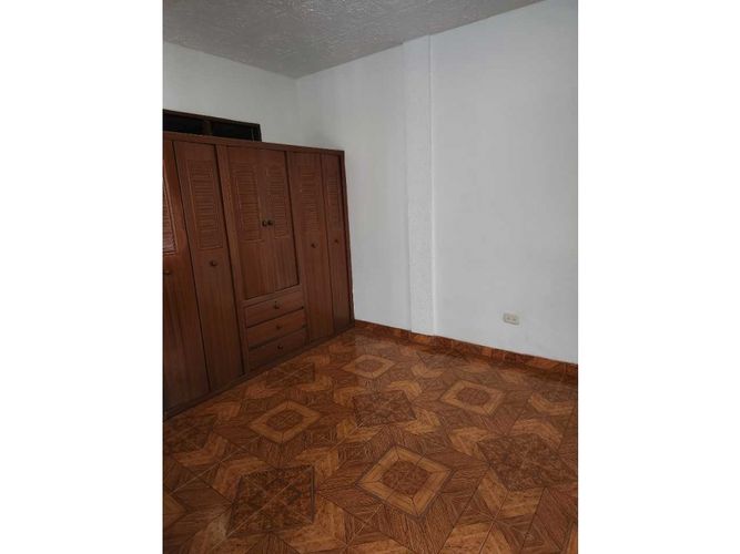 Casa de 5 alcobas en venta en Sesquicentenario, Palmira, 300 m² · foto 13 de 24