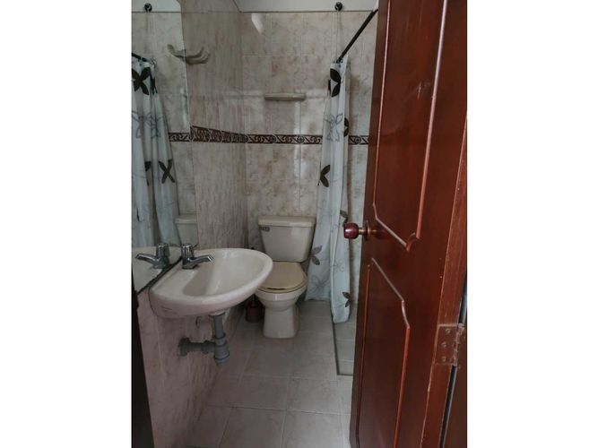 Casa de 5 alcobas en venta en Sesquicentenario, Palmira, 300 m² · foto 20 de 24