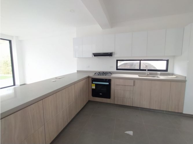 Casa de 5 alcobas en venta en Las Mercedes, Jamundí, 270 m² · foto 23 de 24