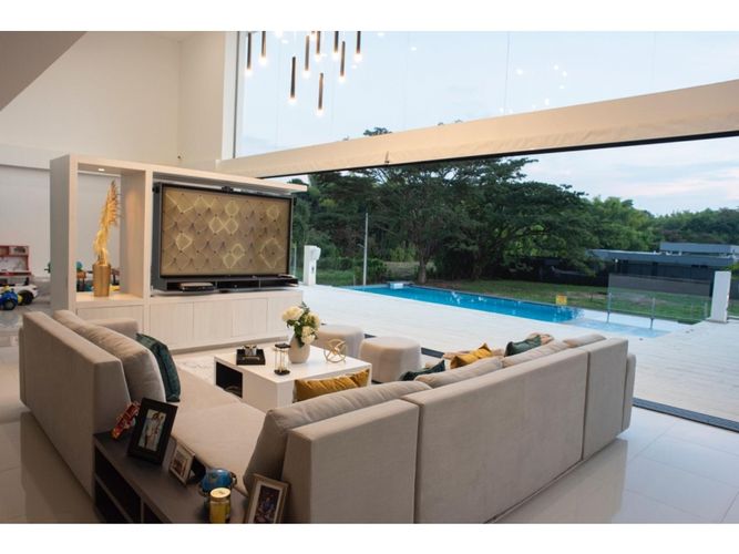 Casa de 5 alcobas en venta en Potrerito, Jamundí, 800 m² · foto 13 de 15