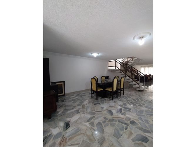 Casa de 5 alcobas en venta en El Gran Limonar Cataya, Cali, 600 m² · foto 4 de 24