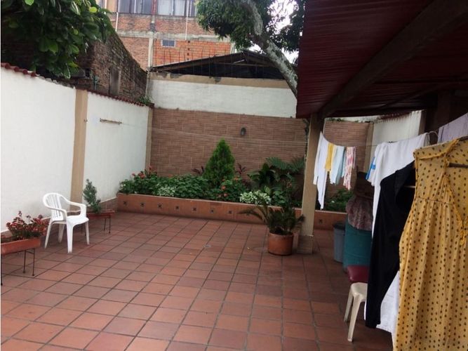 Casa de 4 alcobas en venta en Barrio Nuevo, Palmira, 252 m² · foto 9 de 12