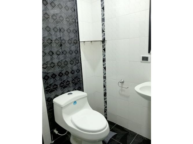 Casa de 5 alcobas en venta en Valle Del Lili, Cali, 330 m² · foto 5 de 20