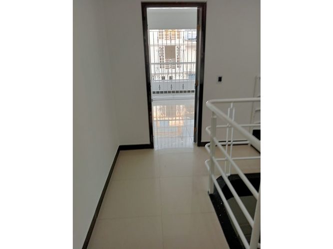 Casa de 5 alcobas en venta en Valle Del Lili, Cali, 330 m² · foto 6 de 20