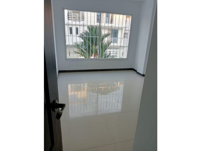 Casa de 5 alcobas en venta en Valle Del Lili, Cali, 330 m² · foto 11 de 20