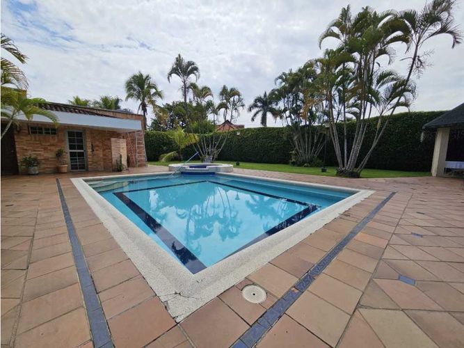 Casa de 4 alcobas en venta en La Morada, Jamundí, 546 m² · foto 2 de 24