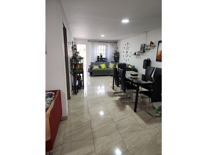 Casa de 5 alcobas en venta en San Luis, Cali, 357 m² · foto 5 de 21