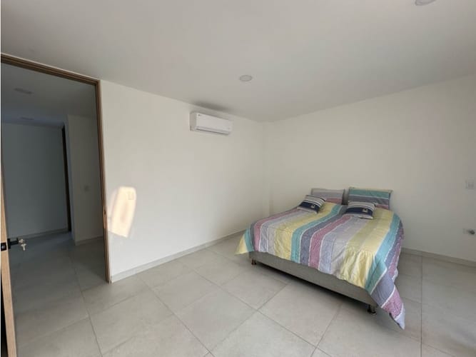 Casa de 4 alcobas en venta en Panamericano, Jamundí, 238 m² · foto 11 de 24