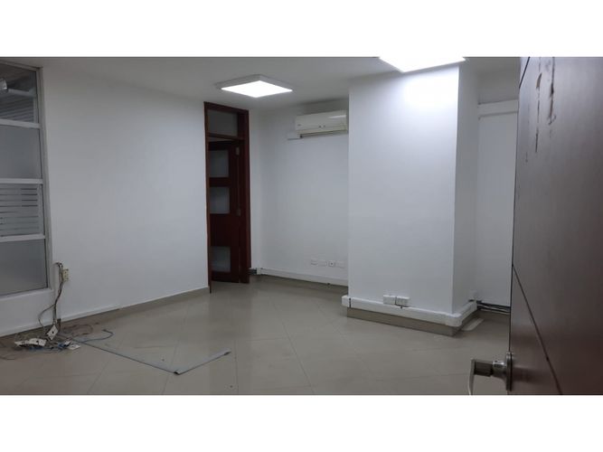 Edificio en venta en San Vicente, Cali, 713 m² · foto 7 de 24