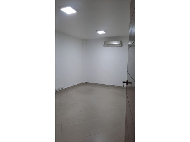 Edificio en venta en San Vicente, Cali, 713 m² · foto 8 de 24