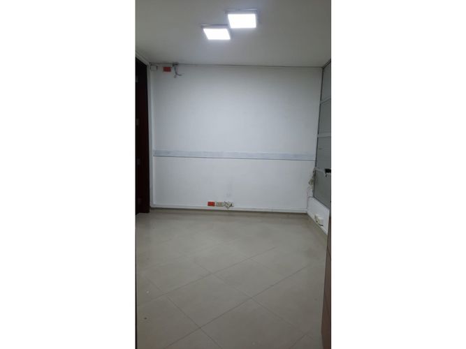 Edificio en venta en San Vicente, Cali, 713 m² · foto 9 de 24