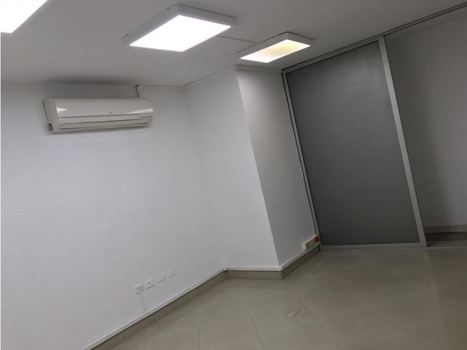Edificio en venta en San Vicente, Cali, 713 m² · foto 22 de 24