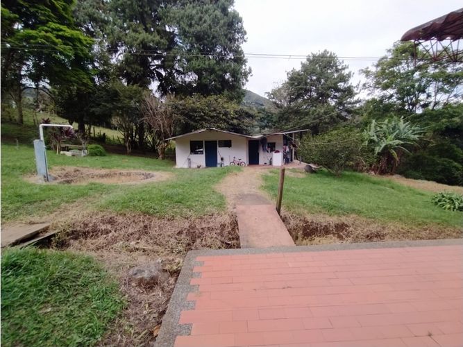 Casa de 4 alcobas en venta en Zona Industrial, Yumbo, 120 m² · foto 12 de 24