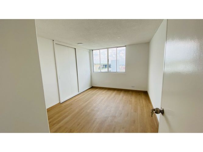 Apartamento de 2 alcobas en venta en Santa Rosa, Cali, 80 m² · foto 13 de 18