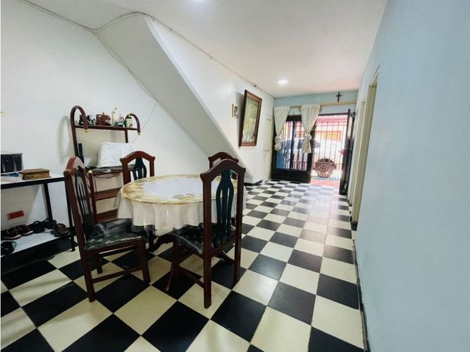Casa de 7 alcobas en venta en Alfonso Bonilla Aragon, Cali, 210 m² · foto 5 de 9