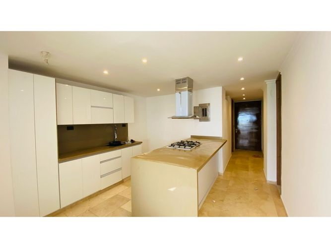 Apartamento de 5 alcobas en venta en Menga, Cali, 257 m² · foto 6 de 24