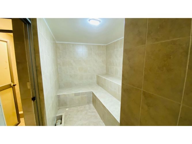Apartamento de 5 alcobas en venta en Menga, Cali, 257 m² · foto 13 de 24