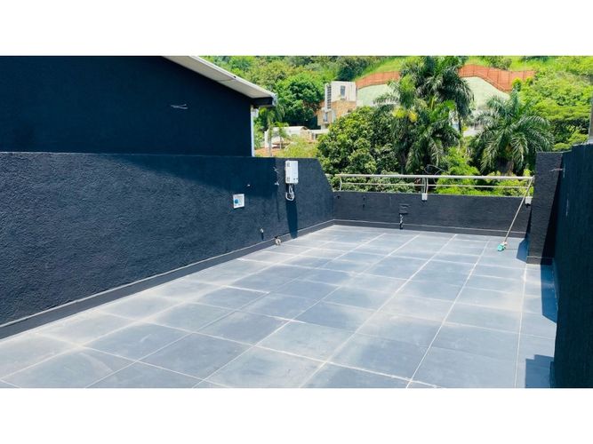 Apartamento de 5 alcobas en venta en Menga, Cali, 257 m² · foto 17 de 24