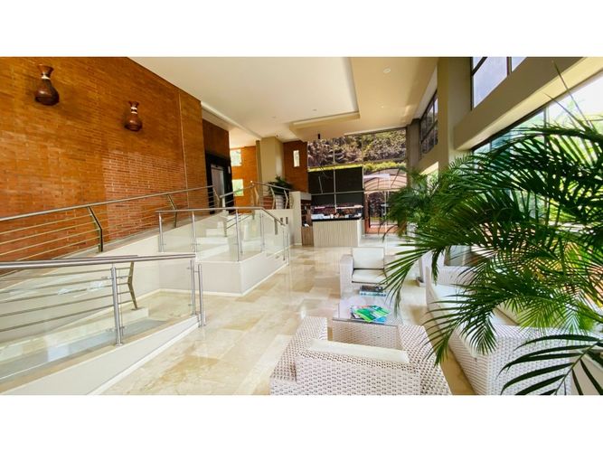 Apartamento de 5 alcobas en venta en Menga, Cali, 257 m² · foto 18 de 24