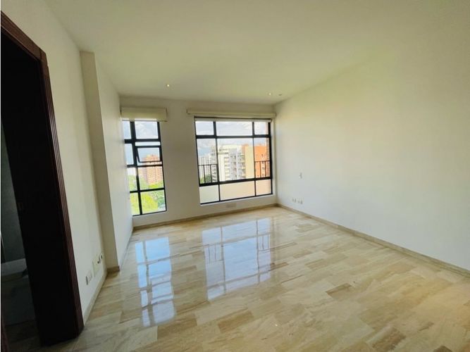 Apartamento de 4 alcobas en venta en Aguacatal, Cali, 360 m² · foto 17 de 22