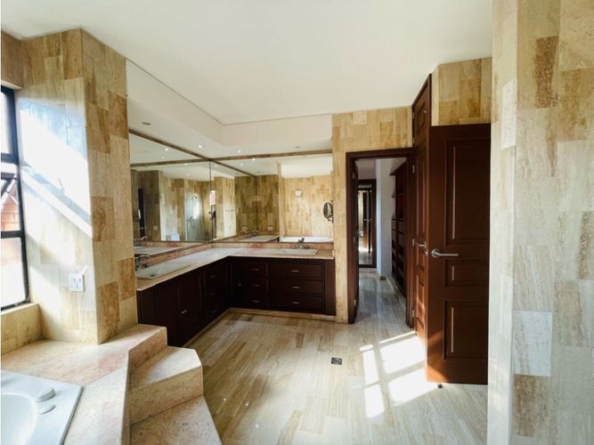 Apartamento de 4 alcobas en venta en Aguacatal, Cali, 360 m² · foto 19 de 22