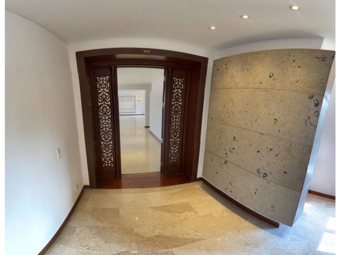 Apartamento de 4 alcobas en venta en Aguacatal, Cali, 360 m² · foto 22 de 22