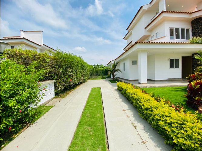 Casa de 6 alcobas en venta en La Graciela, Armenia, 597 m² · foto 3 de 24