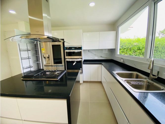 Casa de 6 alcobas en venta en La Graciela, Armenia, 597 m² · foto 8 de 24